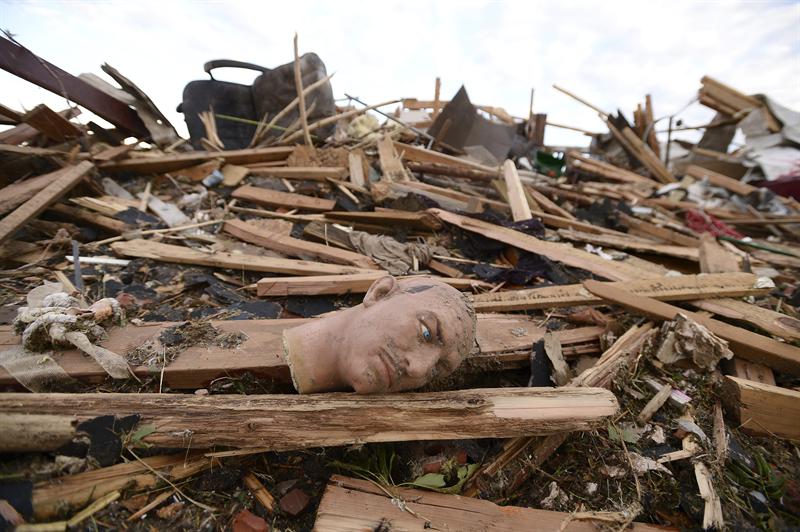 Tornado de Oklahoma arrasó todo lo que estaba a su paso