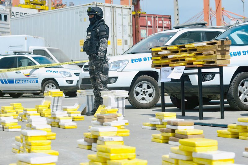 Policía de Ecuador decomisa 691 kilos de cocaína
