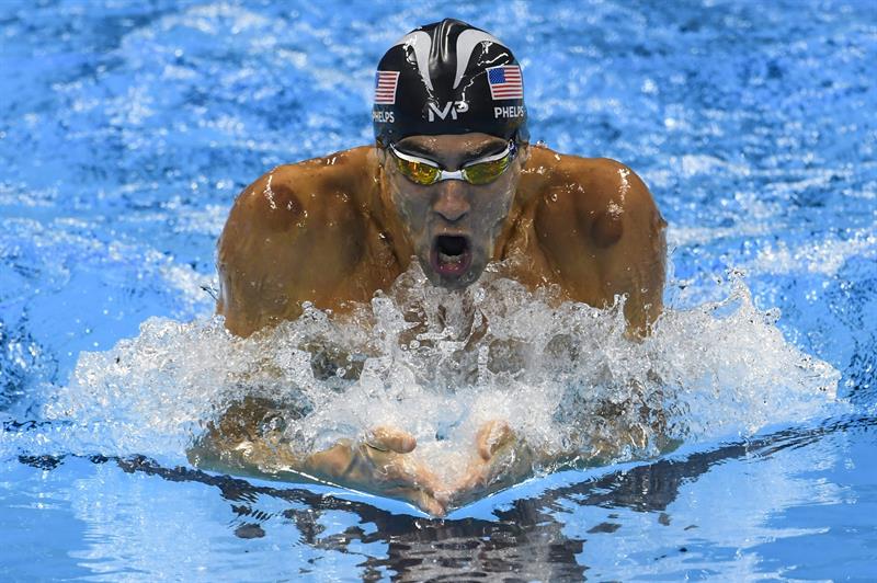 Phelps pierde en 100 mariposa pero alcanza las 27 medallas olímpicas