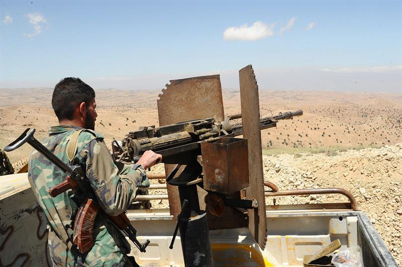 La coalición golpea al EI en Siria por primera vez en apoyo a los rebeldes