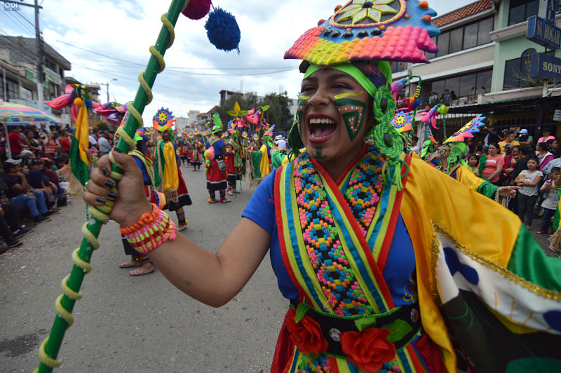 El famoso &#039;Taita Carnaval&#039; se festejó en Ambato, Guaranda, Gualaceo y Chordeleg