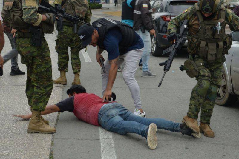 Qué implica que en Ecuador se haya declarado un conflicto armado interno para la lucha contra la violencia