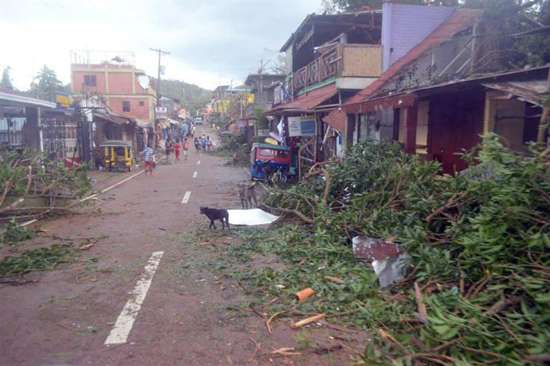 Filipinas teme que el tifón Haiyan haya causado más de un centenar de muertos
