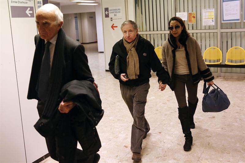 Los Schumacher piden privacidad tras colarse periodista vestido de cura