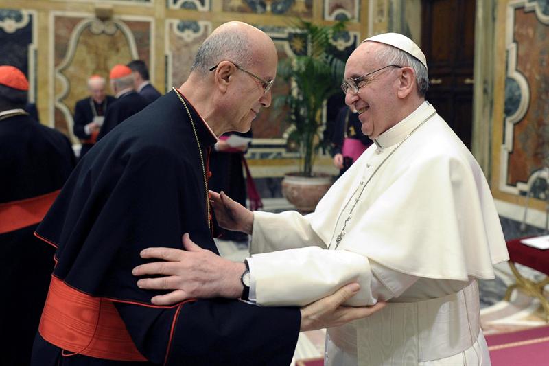 Papa Francisco pide a los argentinos que hagan caridad en lugar de ir a Roma