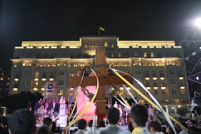 Papa: Jesús se une a los jóvenes desencantados de políticos y cristianos