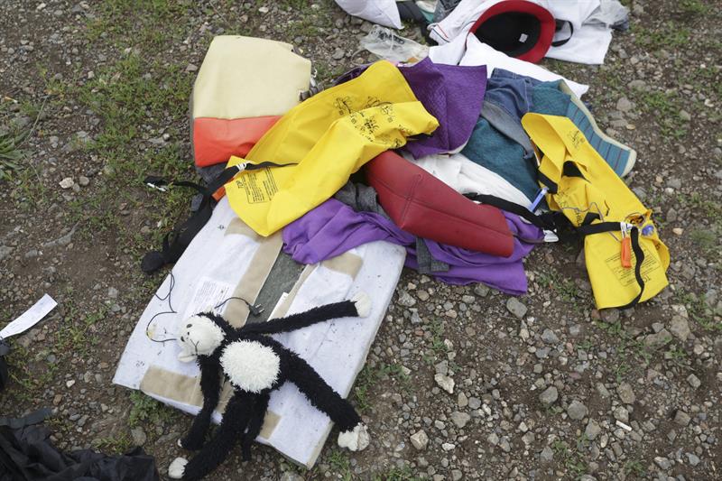 Los cuerpos “llovían” sobre pueblo de Ucrania tras derribo de avión malasio