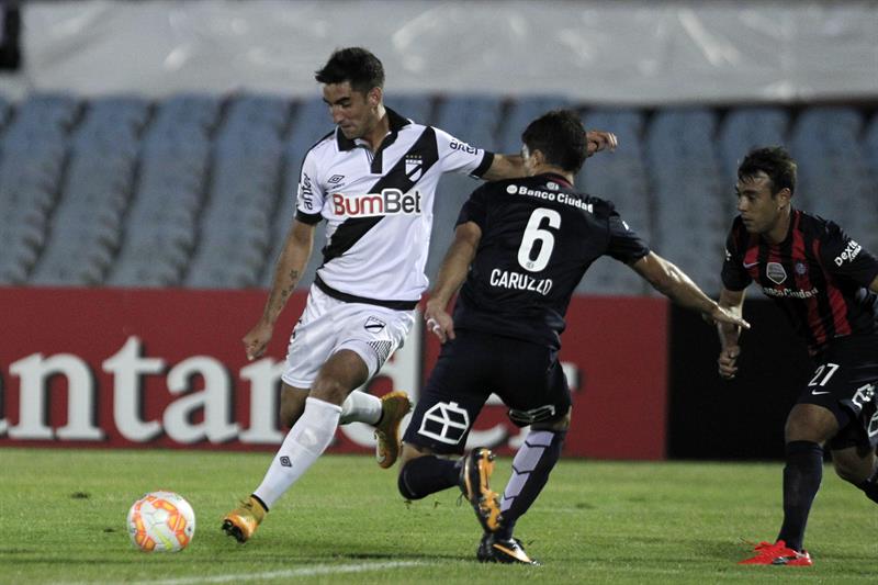 El campeón San Lorenzo venció 2-1 al uruguayo Danubio en Grupo 2 de la Libertadores