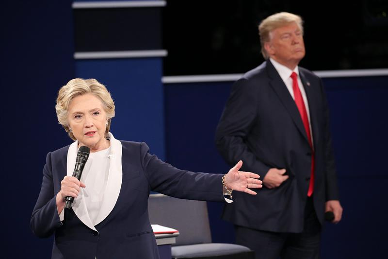 Hillary Clinton parece afianzarse en segundo debate por la Casa Blanca