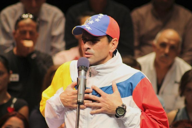 Capriles, el segundo intento del discurso alejado de los extremos