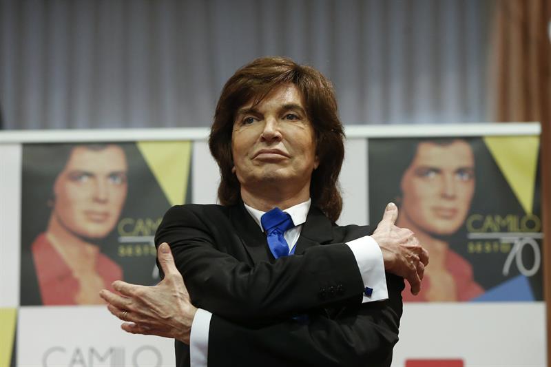 Camilo Sesto celebra su cumpleaños 70 con nuevo disco