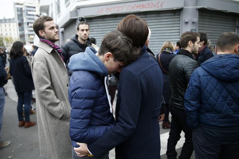 Identifican a uno de los terroristas de París