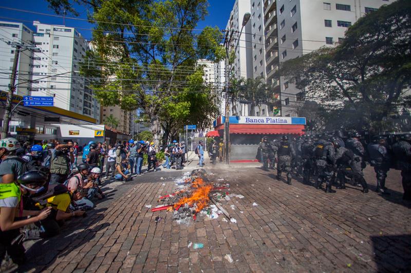 Protesta ensombrece el ambiente festivo de Sao Paulo