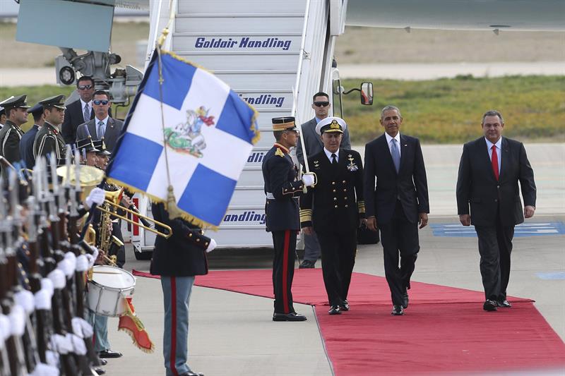 Obama comenzó en Atenas última gira oficial de su mandato