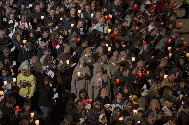 El papa presidirá su segunda vigilia pascual y bautizará a 10 catecúmenos
