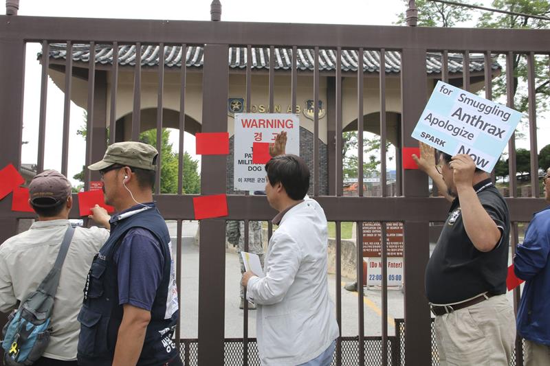 El Pentágono investiga otros envíos erróneos de ántrax a 51 laboratorios