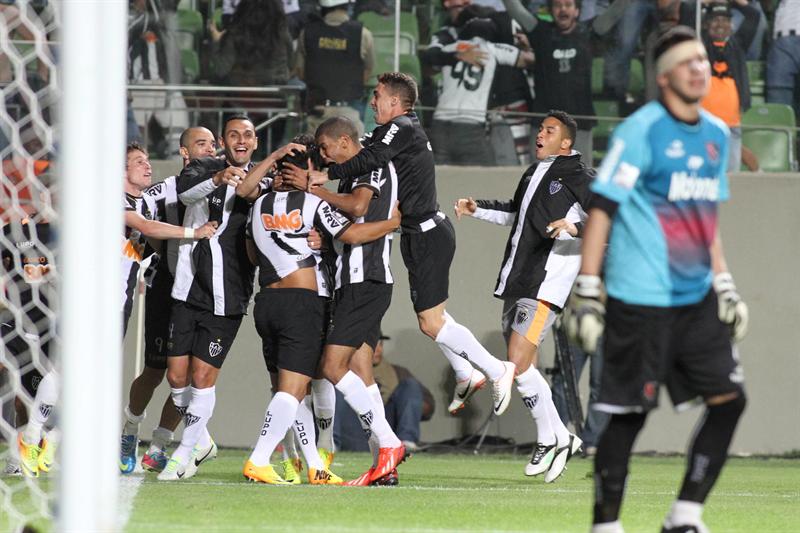 El Atlético Mineiro se matricula en la final en los penaltis (3-2)