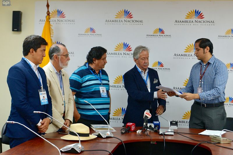 C. Anticorrupción denuncia a Tuárez en la Asamblea