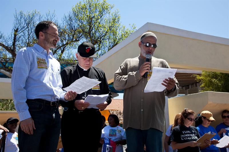 Miles de latinos se preparan en Washington para la gran marcha hispana