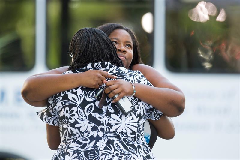 El tiroteo en Charleston reaviva el debate sobre bandera confederada en EE.UU.