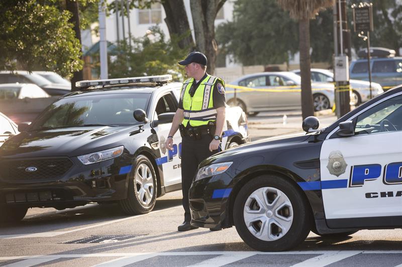 Detienen al supuesto autor de ataque a iglesia que dejó 9 muertos en EE.UU.