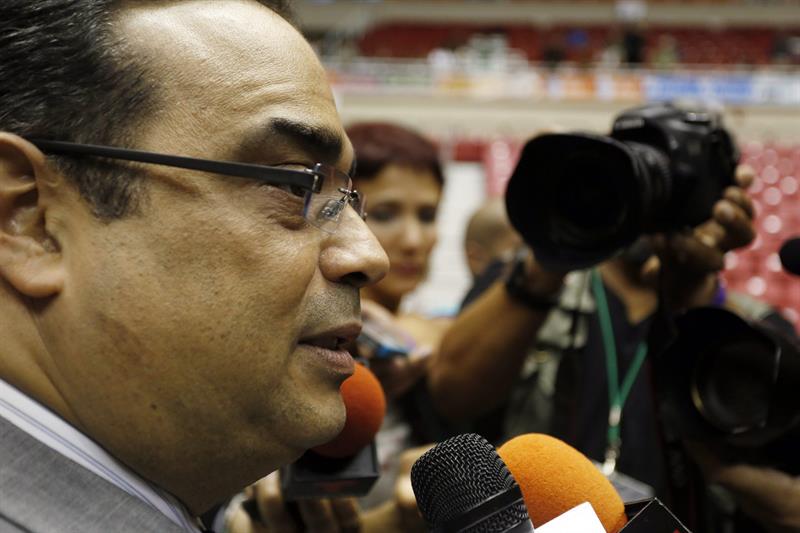 Miles de puertorriqueños en primer día de velorio de Cheo Feliciano