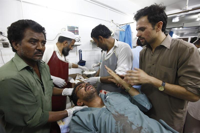 Al menos 39 muertos en Pakistán en ataques con bomba en un mercado