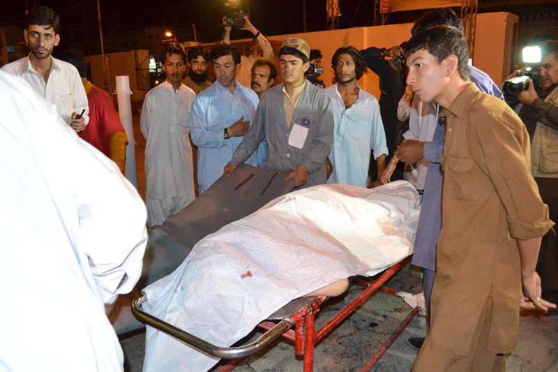 Al menos 22 muertos y 60 heridos en un atentado sectario en Pakistán