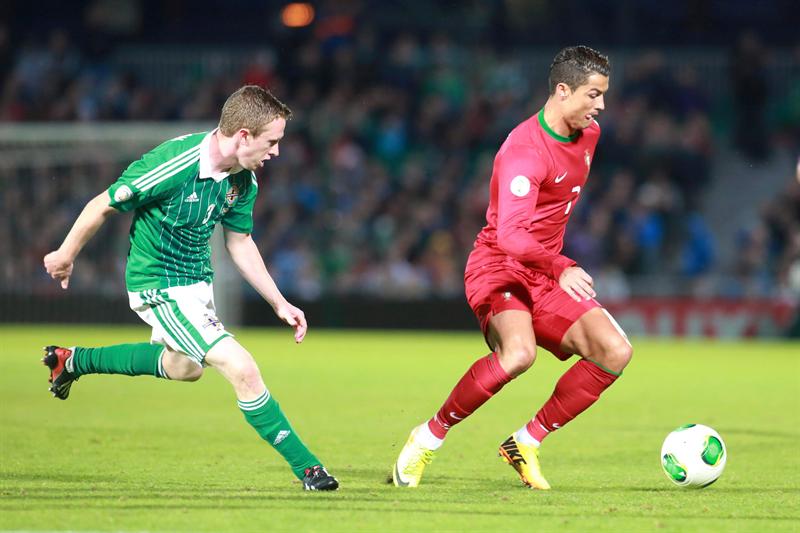 Portugal vence 4-2 a Irlanda del Norte