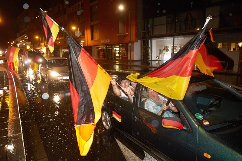 Alemania celebra en las calles su histórico triunfo
