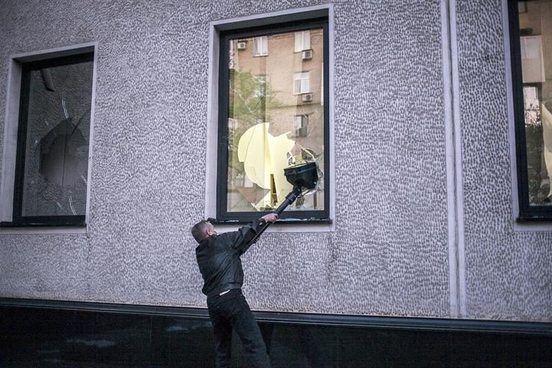 Policía ucraniana libera a decenas de prorrusos detenidos en Odessa