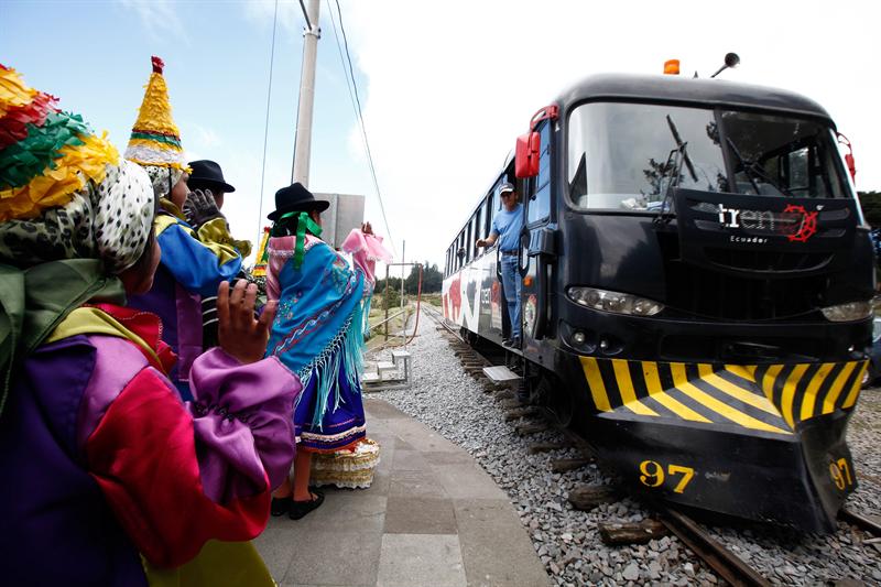 Duendes, diablos y naturaleza se mezclan en nuevo museo del tren en Ecuador