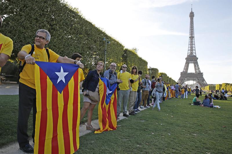 Una cadena humana atravesó Cataluña pidiendo su independencia