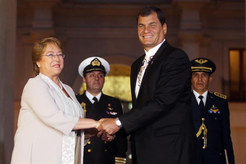 Correa y Bachelet quieren impulsar la alicaída integración latinoamericana