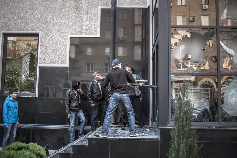 Policía ucraniana libera a decenas de prorrusos detenidos en Odessa