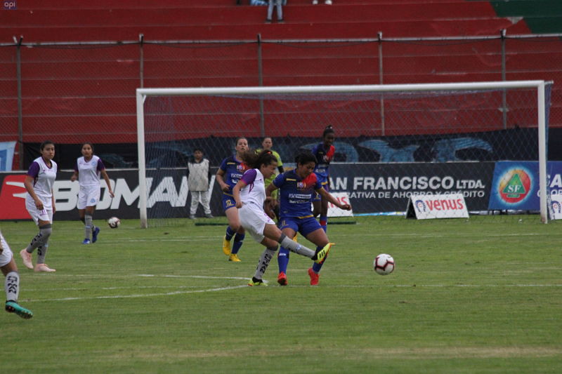 Independiente y D. Cuenca lideran superliga femenina