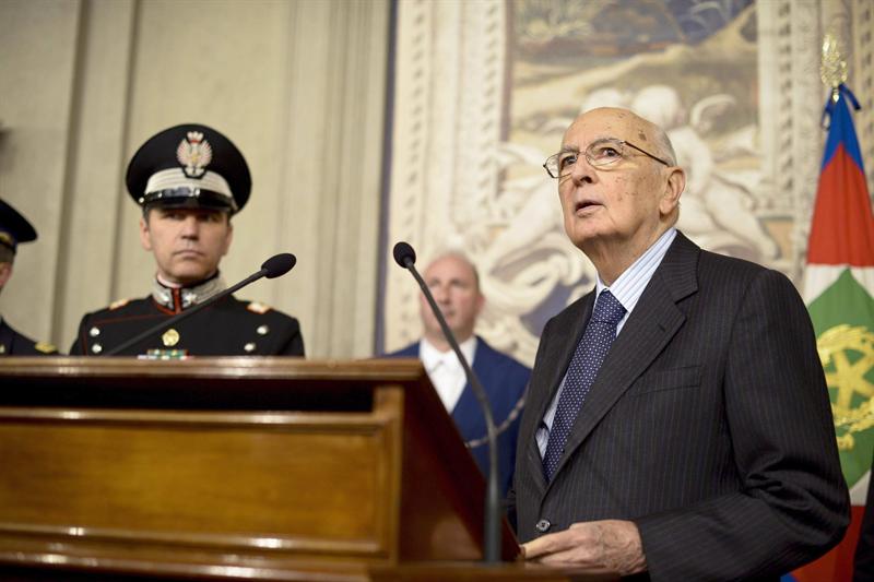 Italia: Napolitano no dimite y apela a un acuerdo de las principales fuerzas