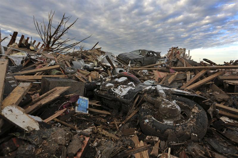 Tornado de Oklahoma arrasó todo lo que estaba a su paso