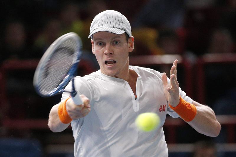 Ferrer con apuros pasa a semifinales, donde le espera Nadal