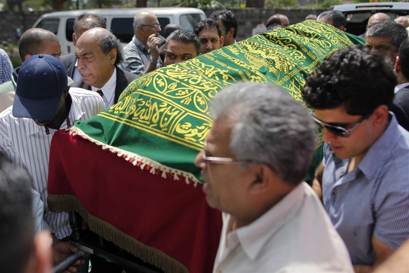 Búsqueda de explosivos retrasa recuperación de cuerpos en Nairobi