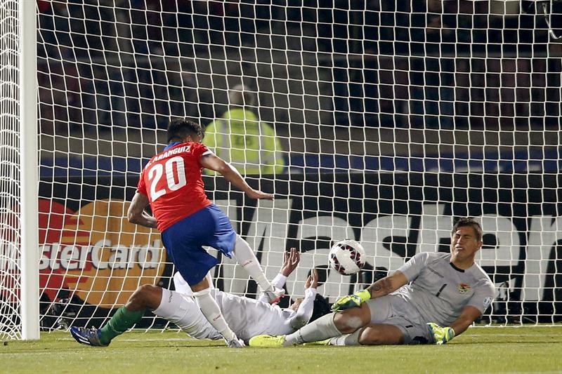 Chile sella con goleada el liderato del Grupo A