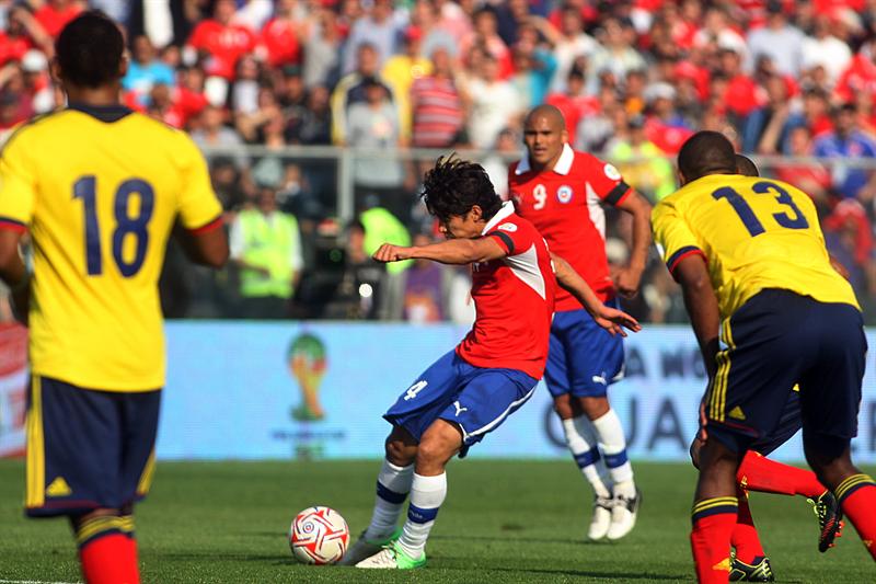 Colombia da su 'Monumentalazo' en Santiago al vencer 3-1 a Chile