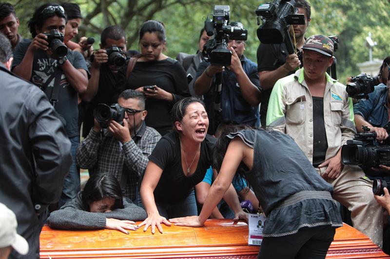 Dolor en México por asesinato de fotoperiodista Rubén Espinosa