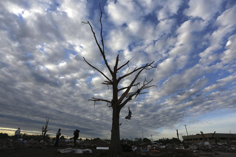 Tornado de Oklahoma arrasó todo lo que estaba a su paso