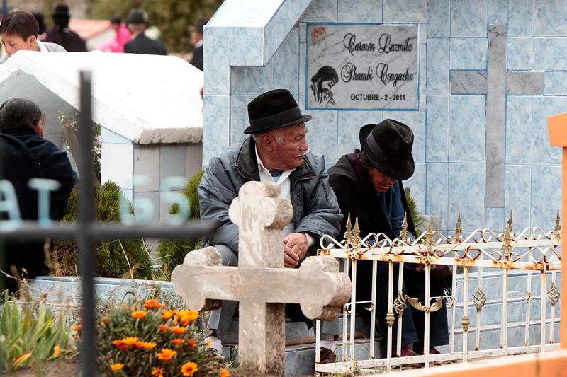 Ecuador celebra a sus muertos con guaguas de pan y colada morada