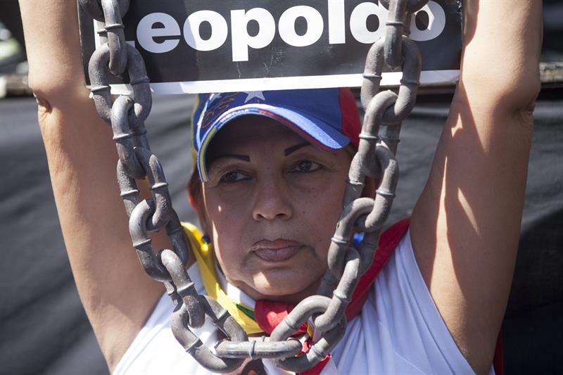 Opositores continuarán campaña liberación de López a año de ser encarcelado