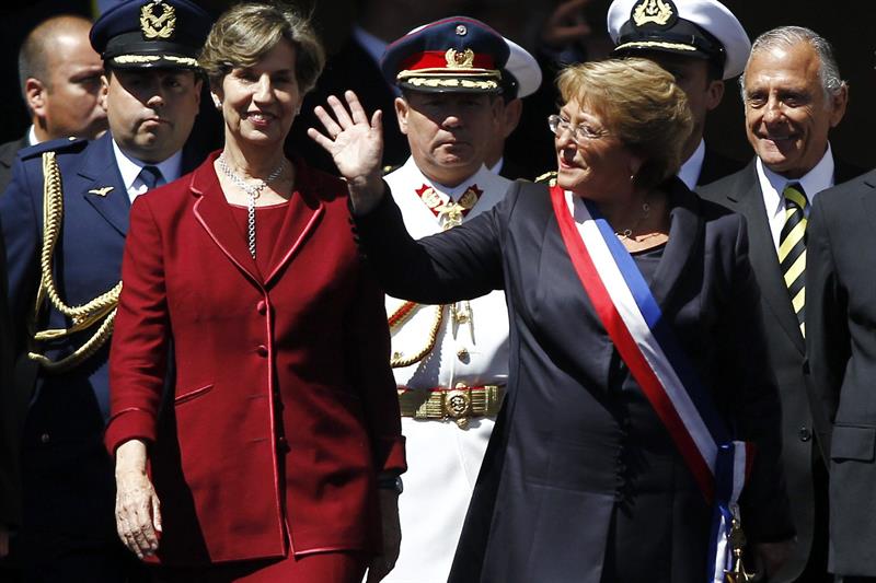 Michelle Bachelet es investida como presidenta de Chile