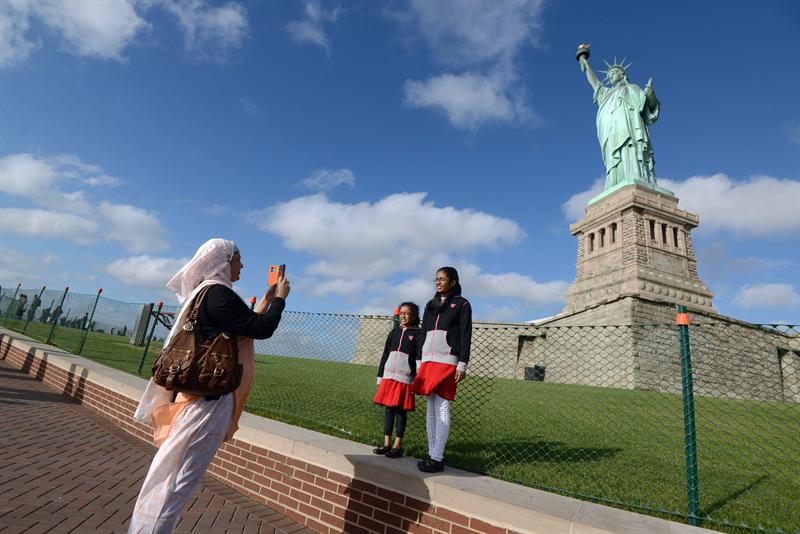 Estatua de la Libertad reabrió pese a cierre parcial de Gobierno de EE.UU.