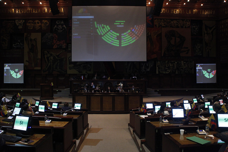 Asamblea Nacional posterga vacancia legislativa