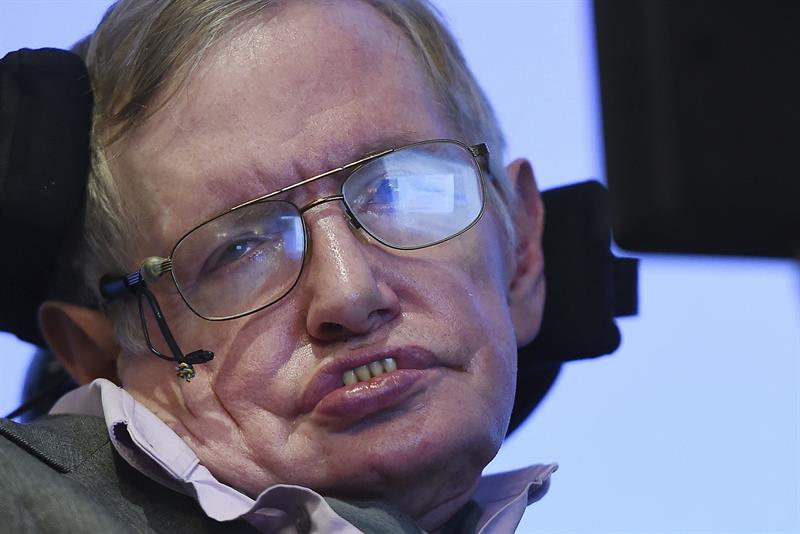 Stephen Hawking alerta sobre los peligros de la inteligencia artificial